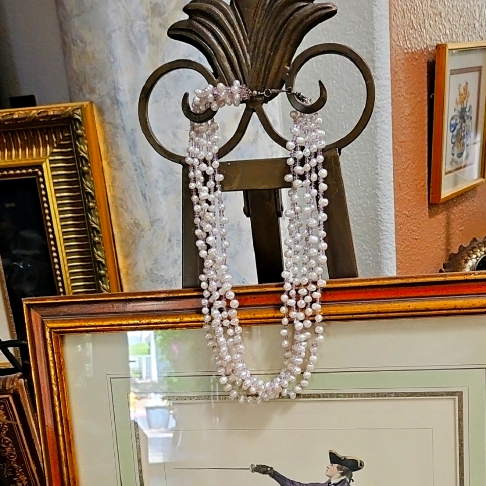 Elegant Pearl Necklace